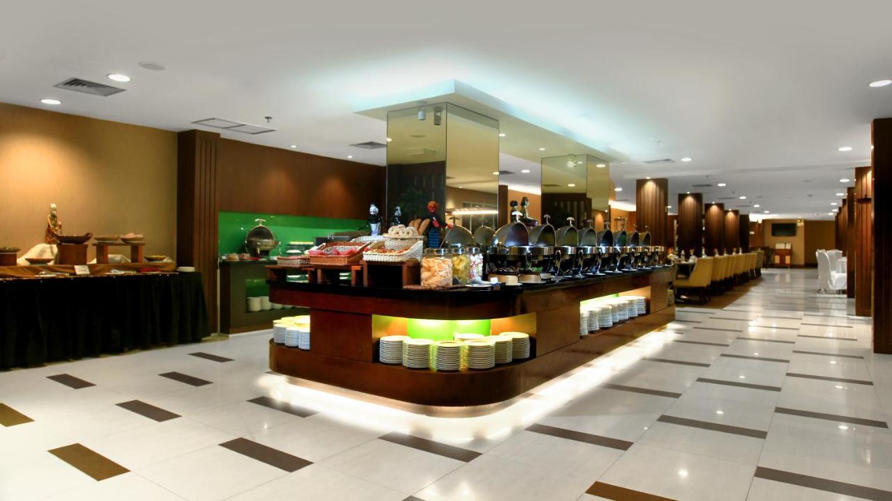 تانجونغ بينانغ فندق أستون تانجونج هوتيل آند كونفرنس سنتر المظهر الخارجي الصورة